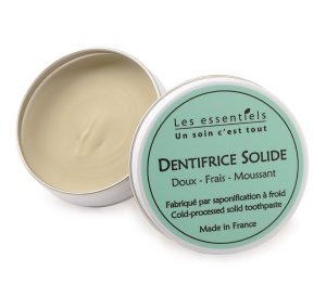 dentifrice_solide_ouvert_les essentiels